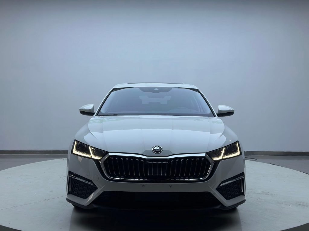 ŠKODA Octavia 2022 PRO TSI280 Luxury Edition - Huishida Trading