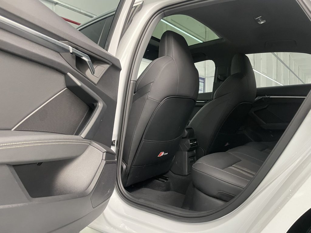 Audi A3 2022 A3L Limousine 35 TFSI Sportline - Huishida Trading