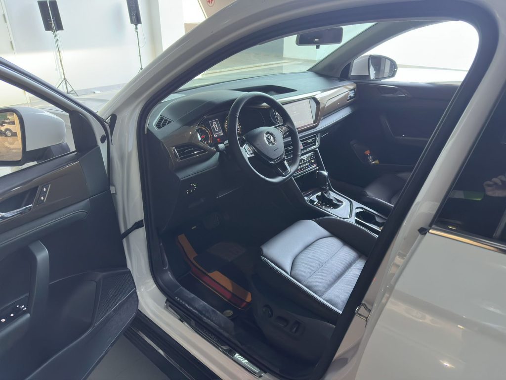 Volkswagen Tharu 2021 года 280TSI Передний привод Luxury Edition PLUS - Huishida Trading