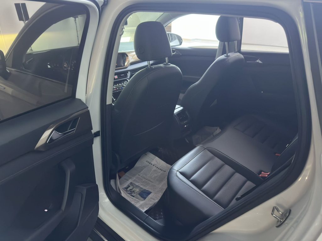 Volkswagen Tharu 2021 года 280TSI Передний привод Luxury Edition PLUS - Huishida Trading