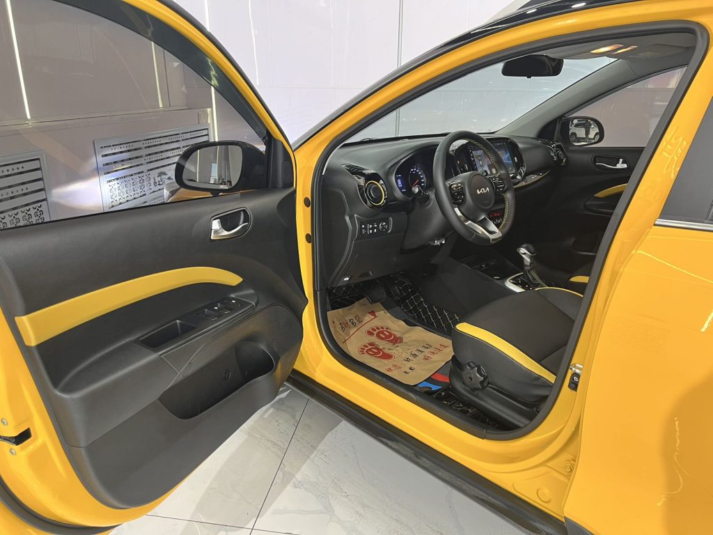 KIA KX1 Модель 2021 года, 1,4 л, CVT, версия с люком - Huishida Trading