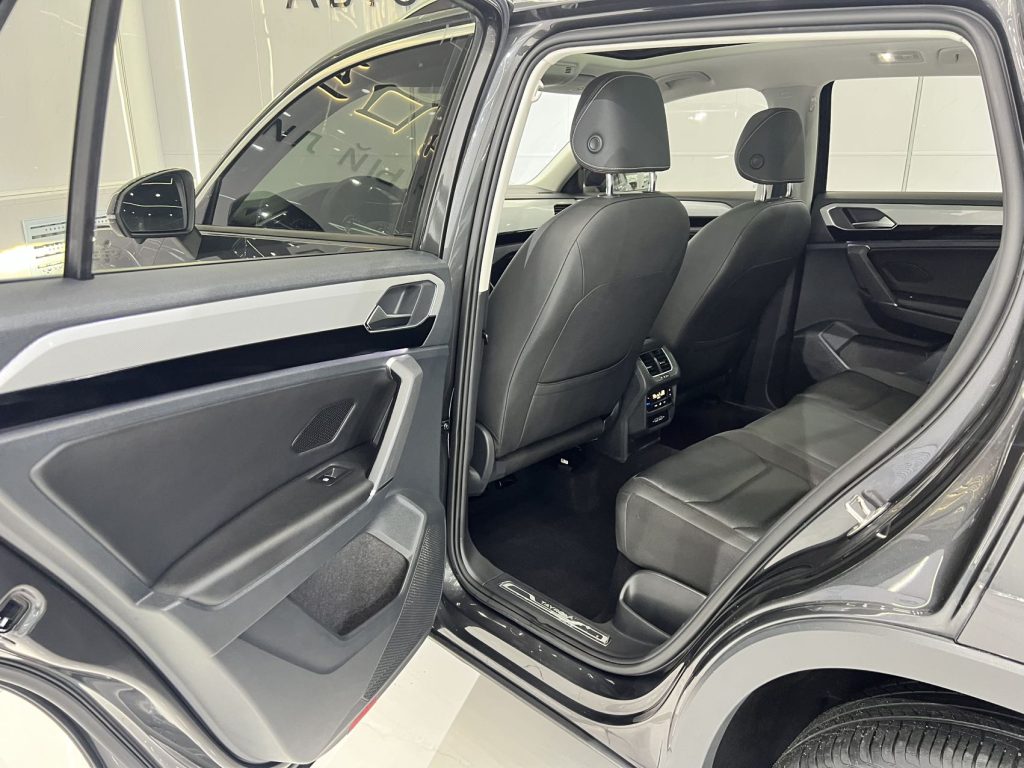 Volkswagen TAYRON 2022 280TSI 2WD Luxury Smart Connect Edition - Huishida Trading