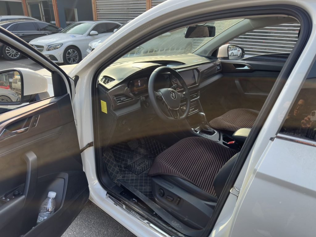 Volkswagen Tharu 2022 года 280TSI Передний привод Luxury Edition - Huishida Trading