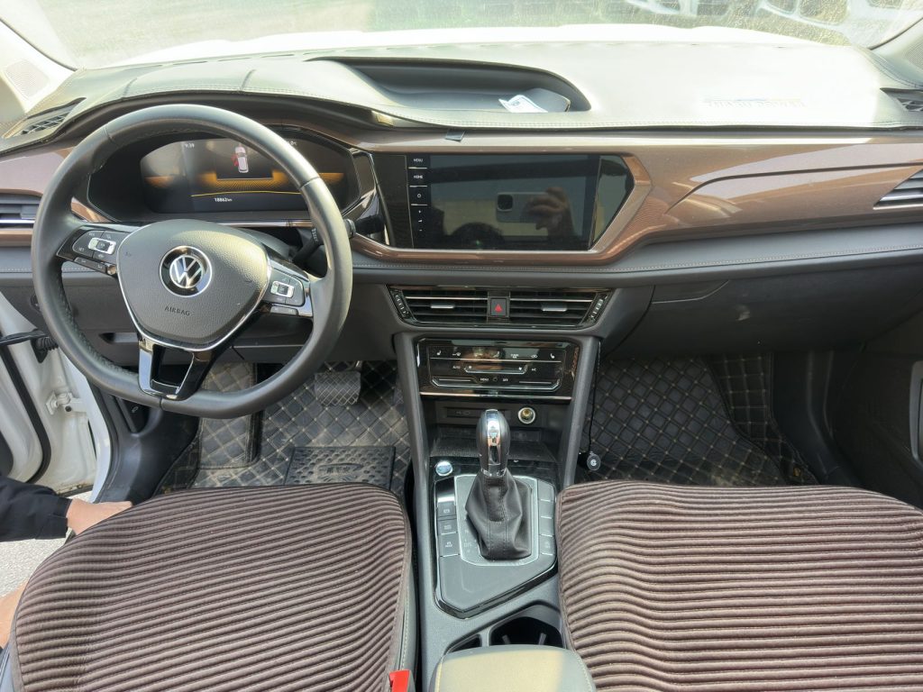 Volkswagen Tharu 2022 года 280TSI Передний привод Luxury Edition - Huishida Trading