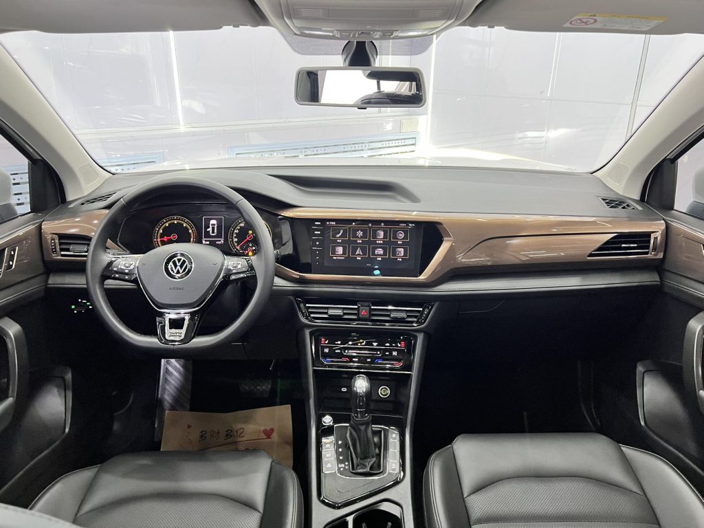 Tharu 2021 280TSI Двухколесный привод Luxury Edition PLUS - Huishida Trading