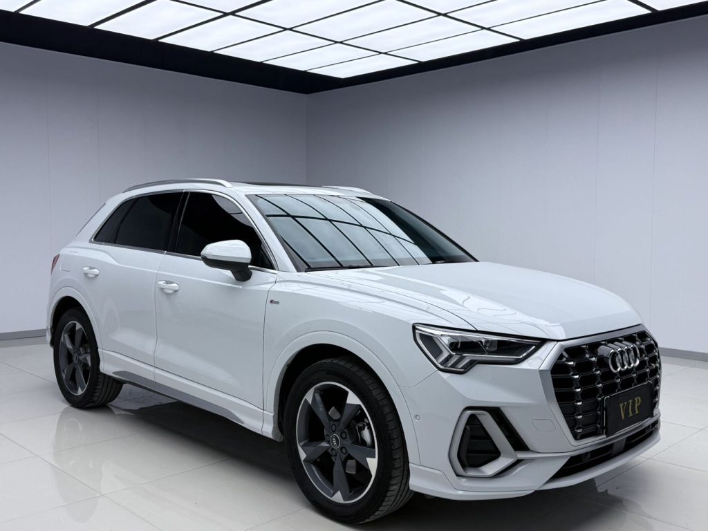 Audi Q3 2023 35 TFSI Sportline (1.4T) - Huishida Trading