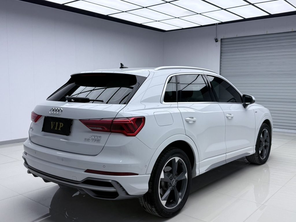 Audi Q3 2023 35 TFSI Sportline (1.4T) - Huishida Trading