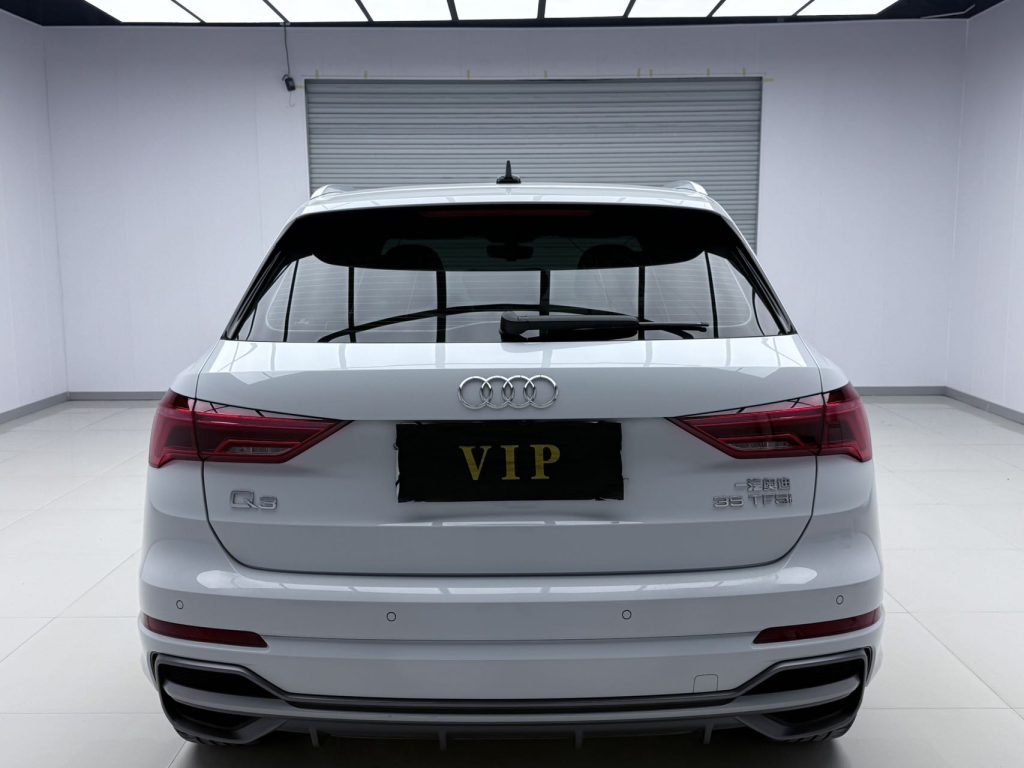 Audi Q3 2023 35 TFSI Sportline (1.4T) - Huishida Trading