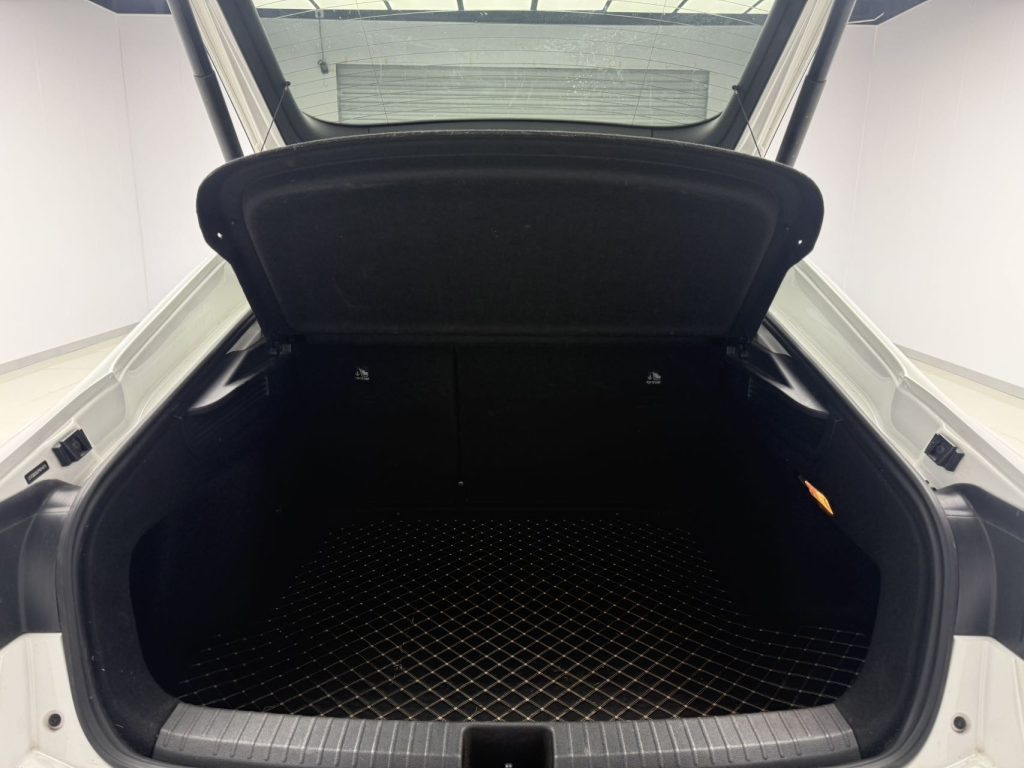 Lamando 2022 Volkswagen Lavida L 280TSI DSG Cool Edition - Huishida Trading