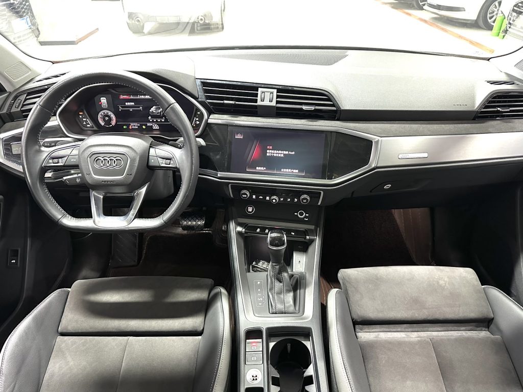 Audi Q3 2022 35 TFSI Sportline - Huishida Trading