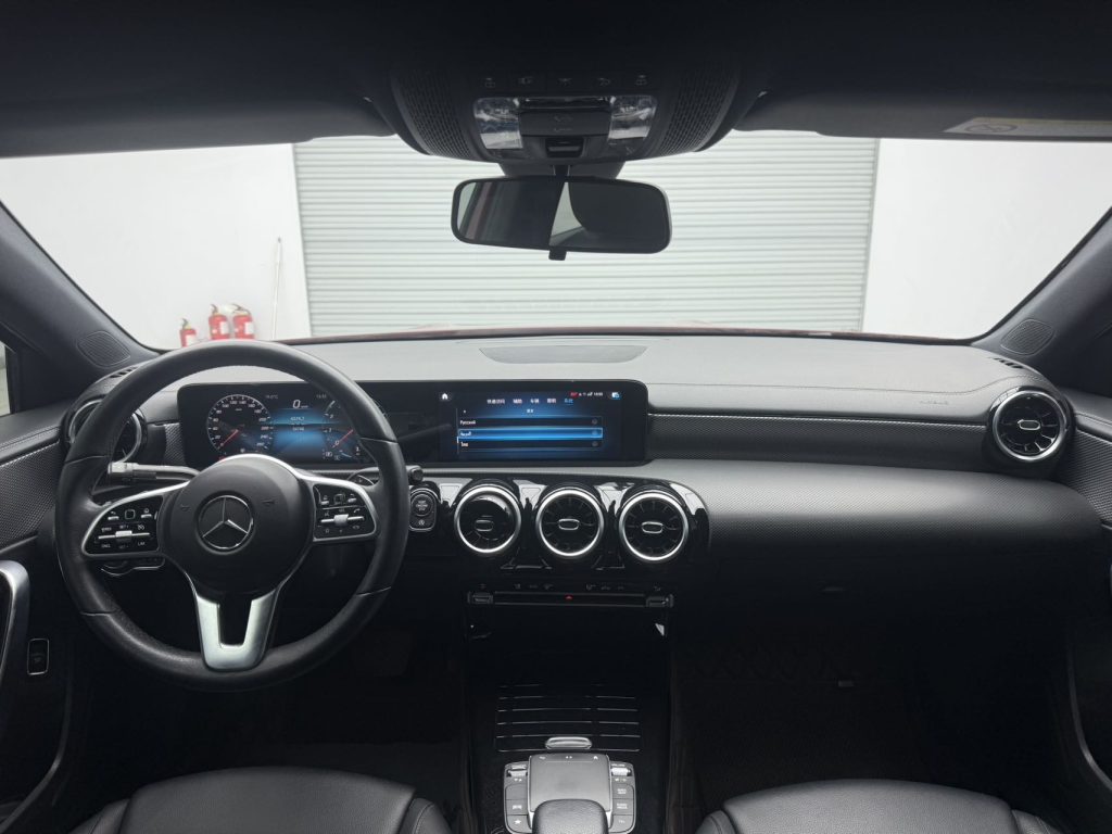 Mercedes-Benz A-Class 2022 A 180 L Sport Sedan - Huishida Trading