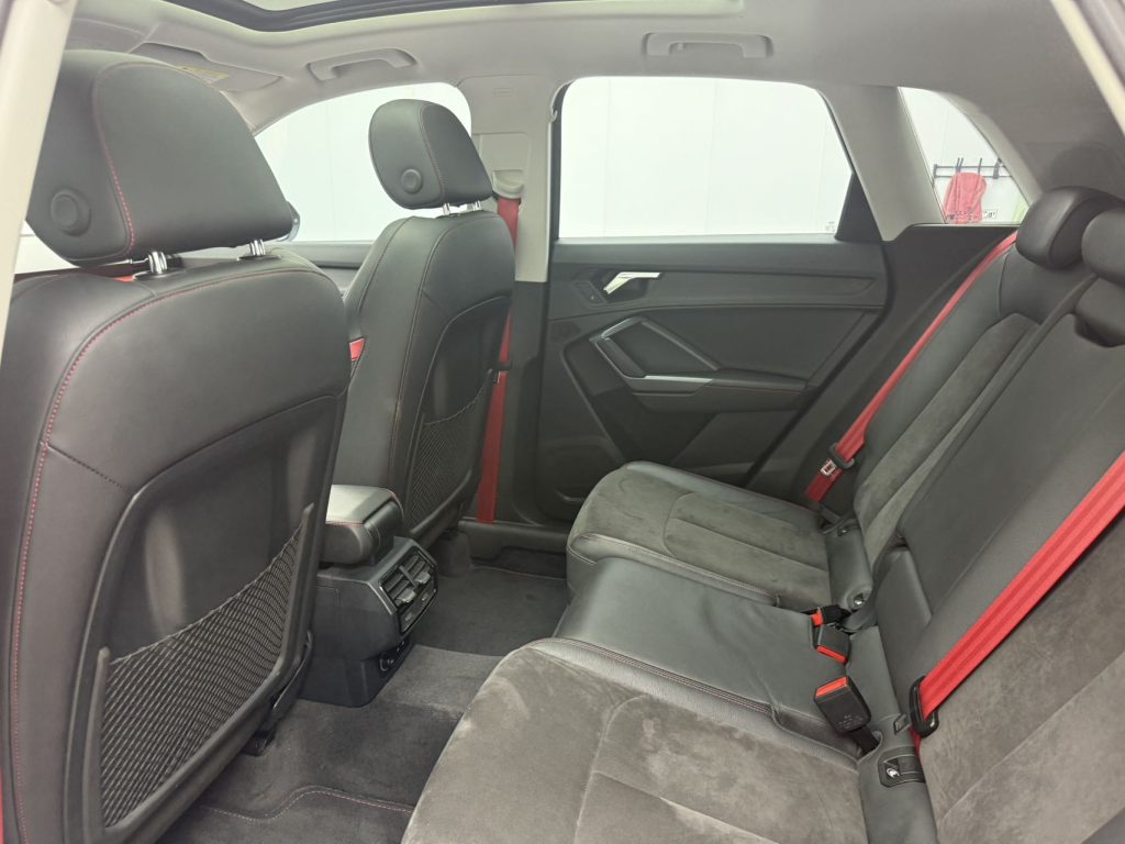 Audi Q3 2022 35 TFSI Sportline - Huishida Trading