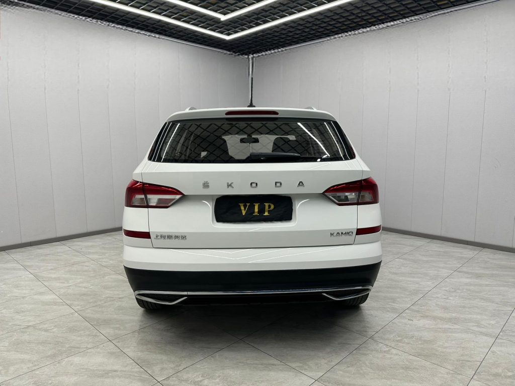 Škoda Kamiq 2022 года 1,5 л Автоматическая коробка передач Comfort Edition - Huishida Trading