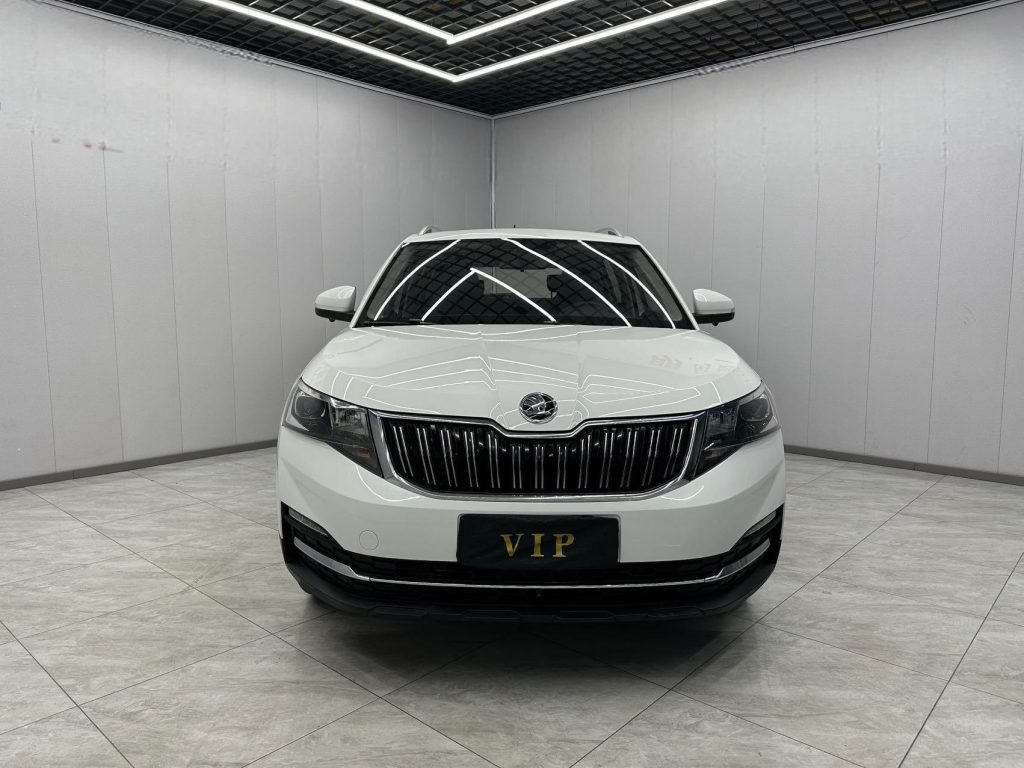 Škoda Kamiq 2022 года 1,5 л Автоматическая коробка передач Comfort Edition - Huishida Trading