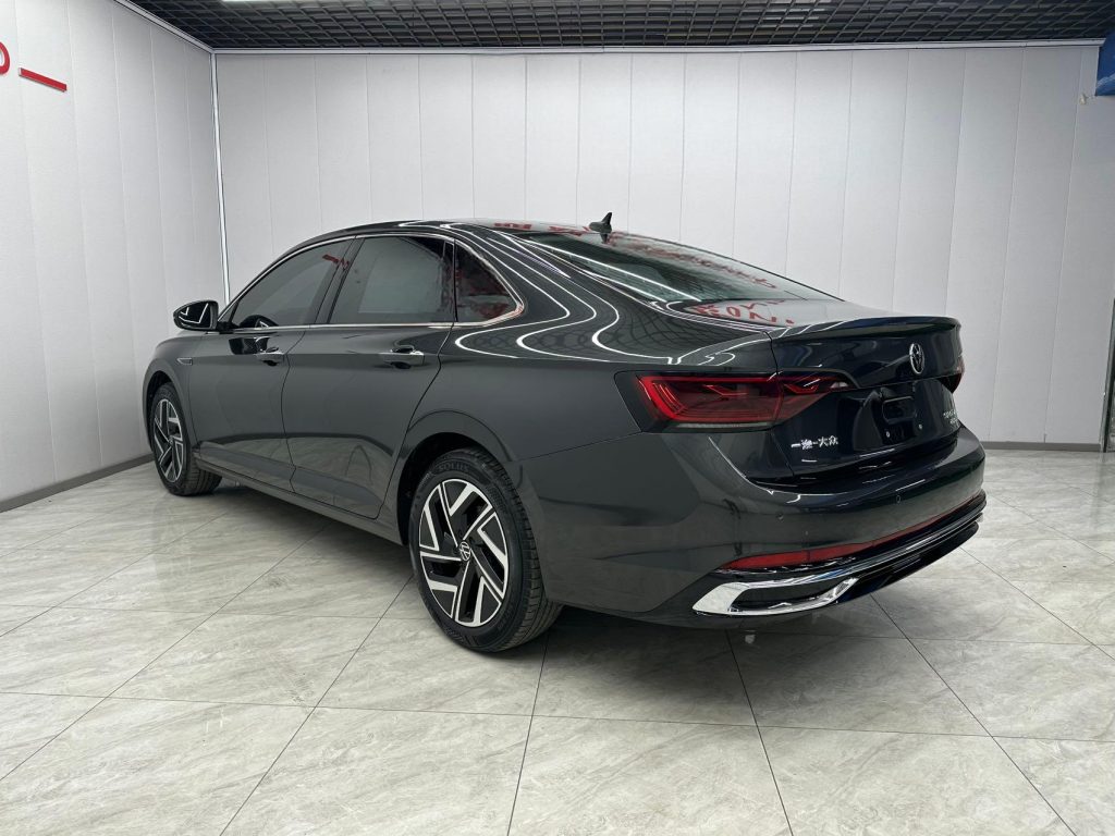 Volkswagen 2023 года 280TSI DSG Superior Edition - Huishida Trading