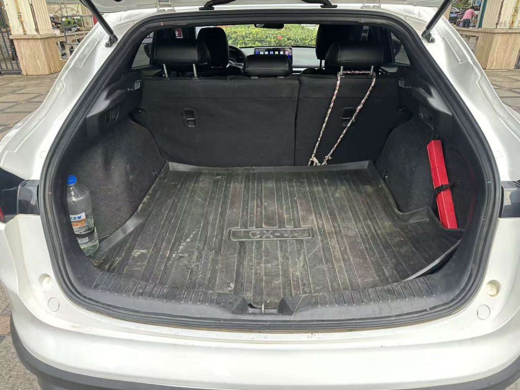 Mazda CX-4 2021 Модель 2.0L Автоматическая коробка передач 2WD Skyactiv Dynamic Edition - Huishida Trading