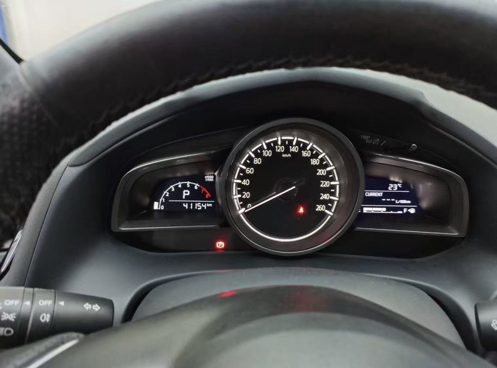 Mazda CX-4 2021 Модель 2.0L Автоматическая коробка передач 2WD Skyactiv Dynamic Edition - Huishida Trading