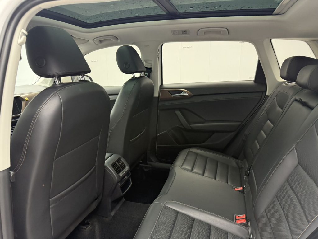 Volkswagen Tharu 2021 280TSI Two-Wheel Drive Luxury Edition PLUS - Huishida Trading