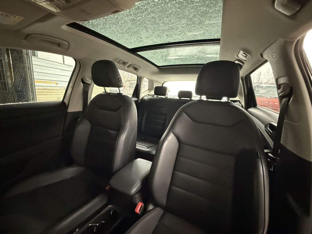 Volkswagen Tharu 2021 280TSI Two-Wheel Drive Luxury Edition PLUS - Huishida Trading