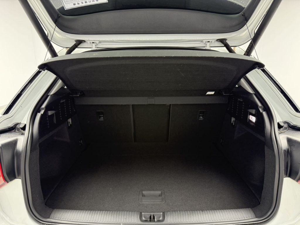 Audi Q2L 2022 35 TFSI Luxury Dynamic Edition - Huishida Trading