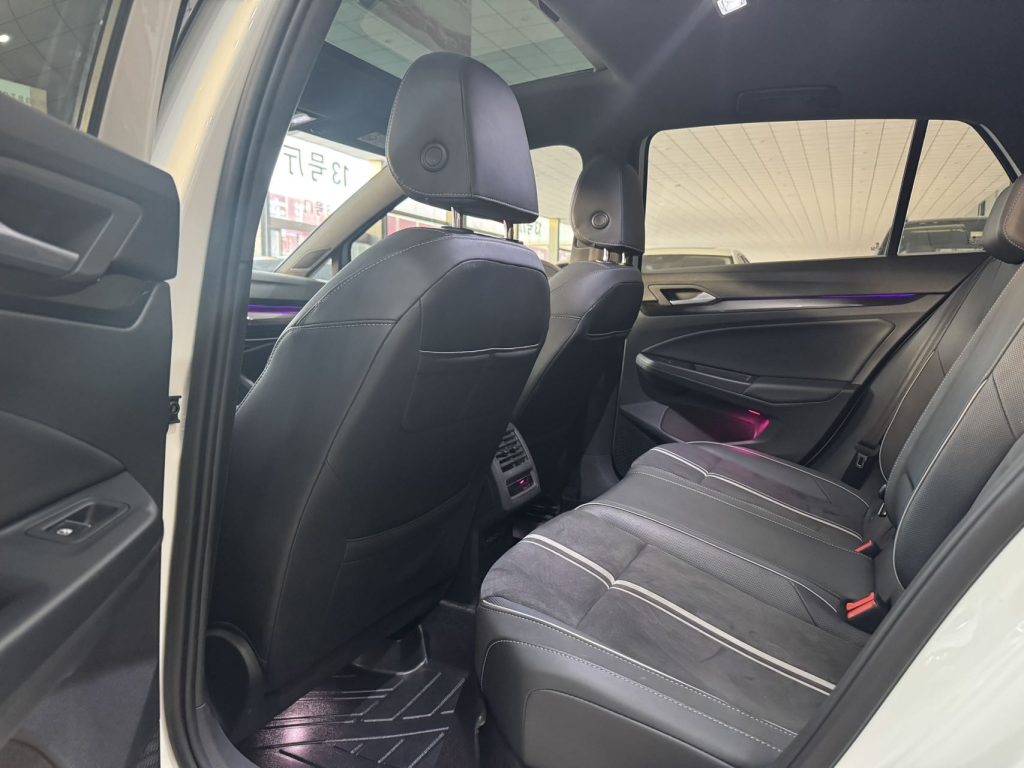 Volkswagen Golf 2021 280TSI DSG R-Line - Huishida Trading