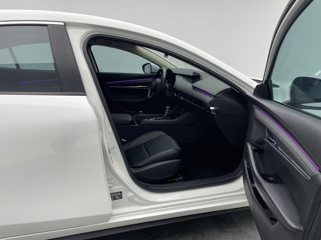 Mazda3 Axela 2021 2.0L Automatic Premium Edition - Huishida Trading