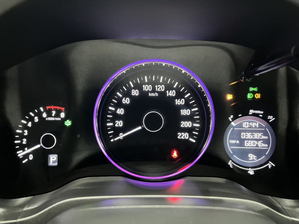 Honda Vezel 2020 220 TURBO CVT Luxury Edition - Huishida Trading