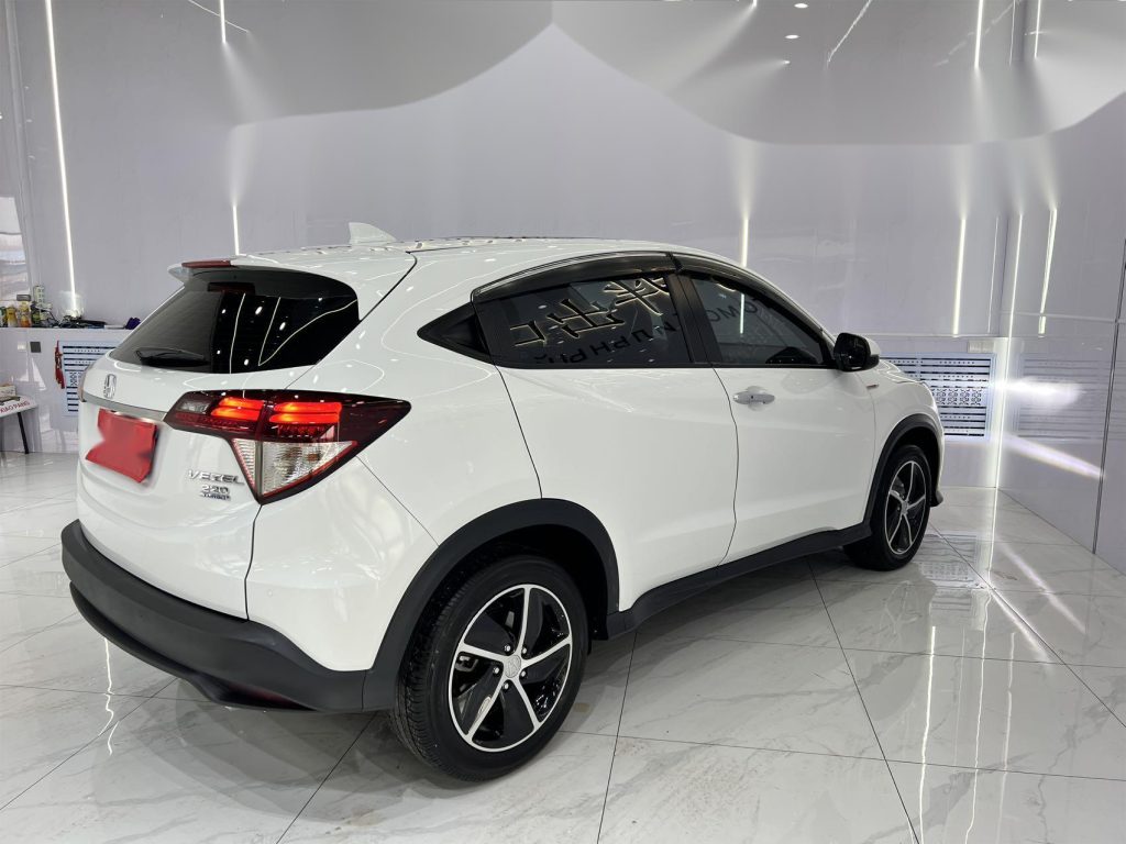 Honda Vezel 2020 220 TURBO CVT Luxury Edition - Huishida Trading