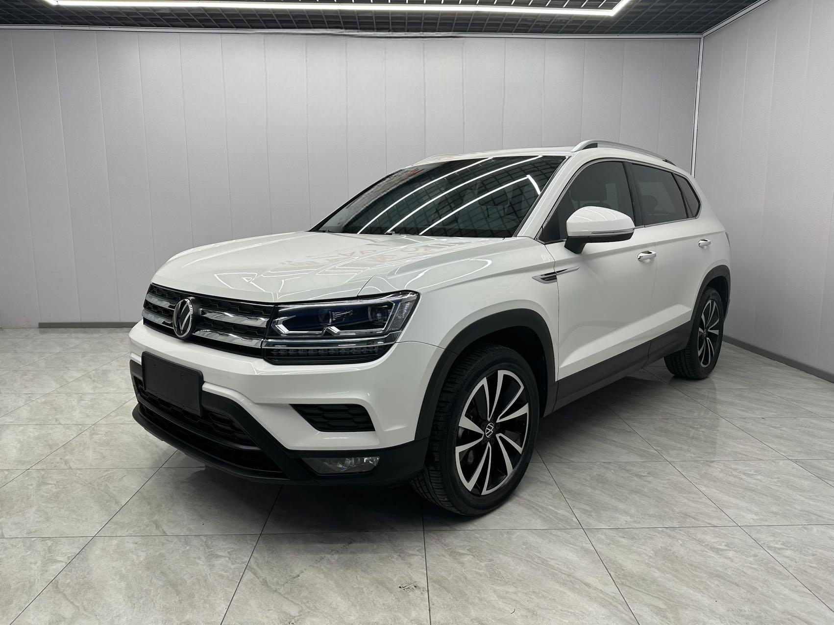 Volkswagen Tharu  2022 280TSI с передним приводом, версия Luxury Edition