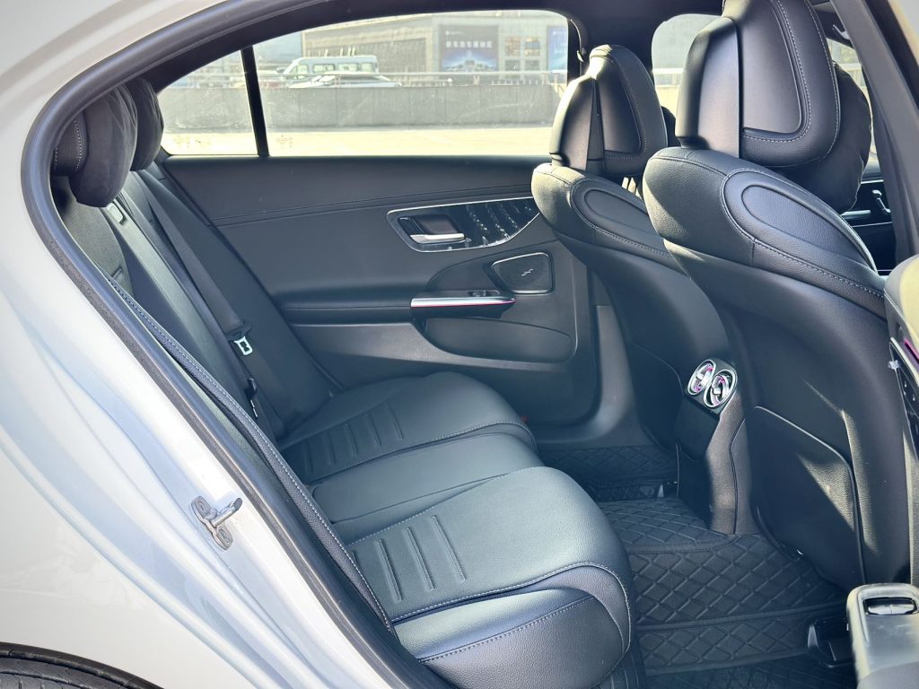 Mercedes-Benz C-CLASS 2024 C260L Sport Edition - Huishida Trading