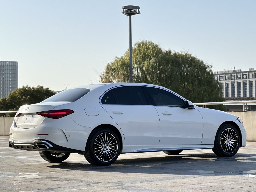 Mercedes-Benz C-CLASS 2024 C260L Sport Edition - Huishida Trading