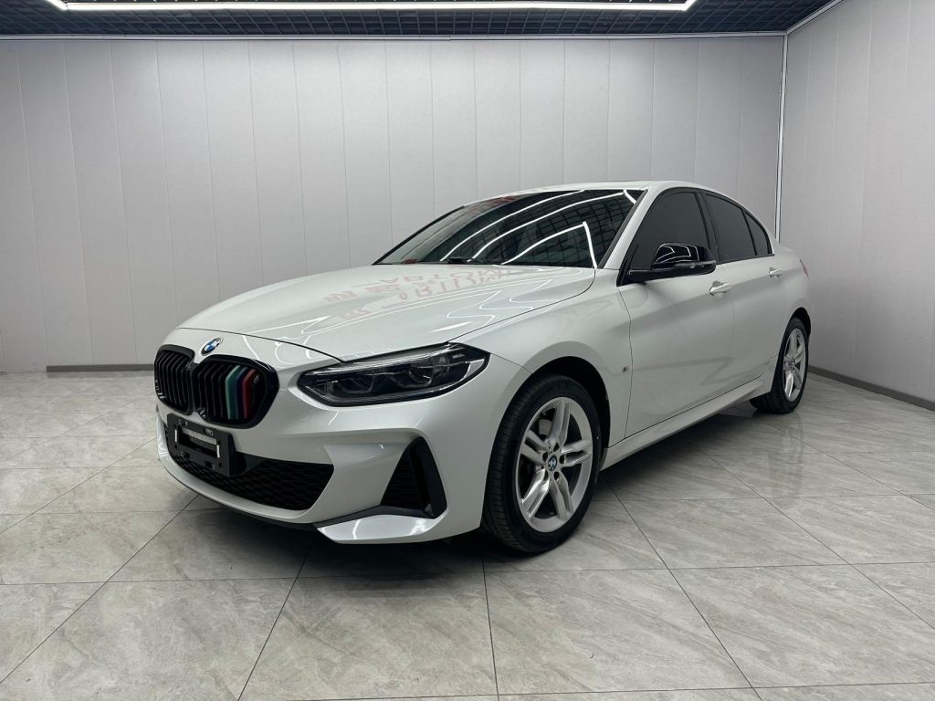 BMW 1 серии 2021 Facelift 120i M Sport Night Edition - Huishida Trading