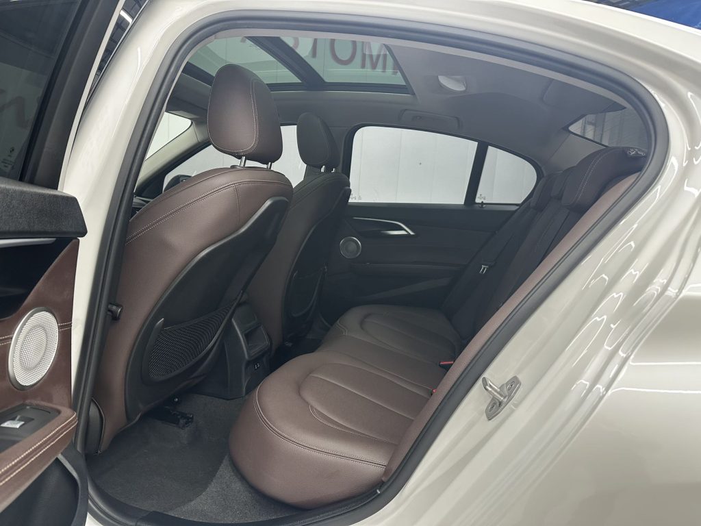 BMW X4 Белый Модель 2021 года xDrive 25i M Sport Package - Huishida Trading