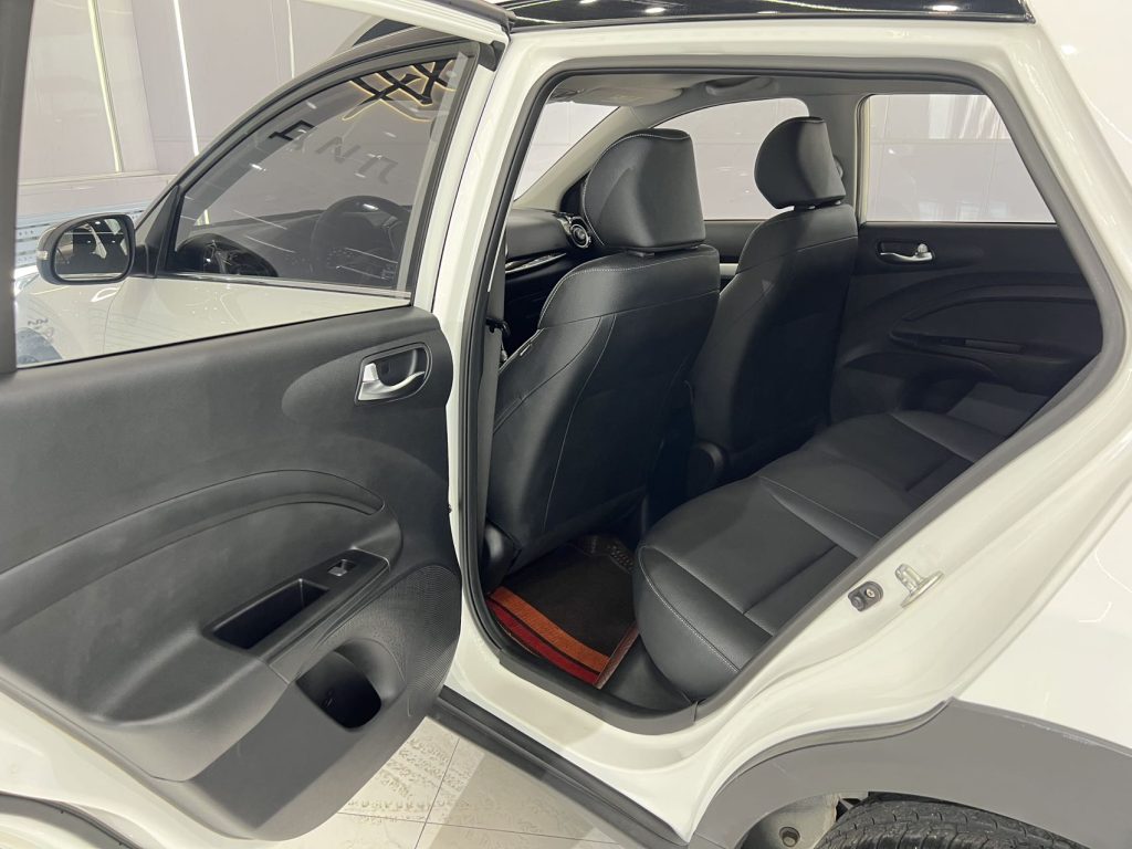 Kia KX3 2021 1,4 л CVT Sunroof Edition - Huishida Trading