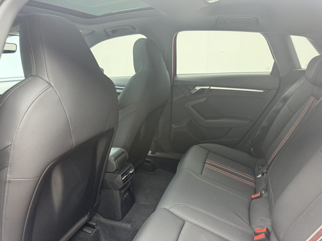 Audi A3 2022 Sportback 35 TFSI Fashion Sport Edition - Huishida Trading