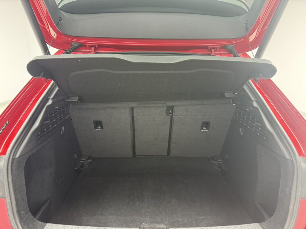 Audi A3 2022 Sportback 35 TFSI Fashion Sport Edition - Huishida Trading