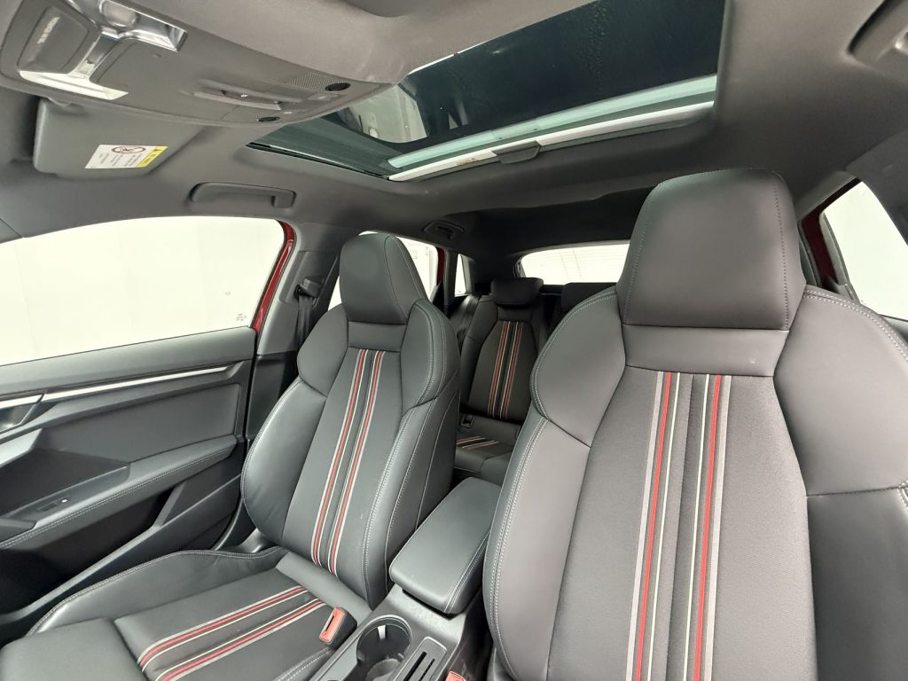 Audi A3 2022 Sportback 35 TFSI Fashion Sport Edition - Huishida Trading