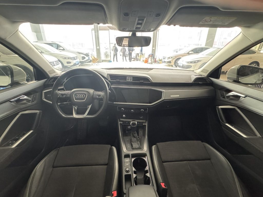 Audi Q3 2022 35 TFSI Sportline - Huishida Trading