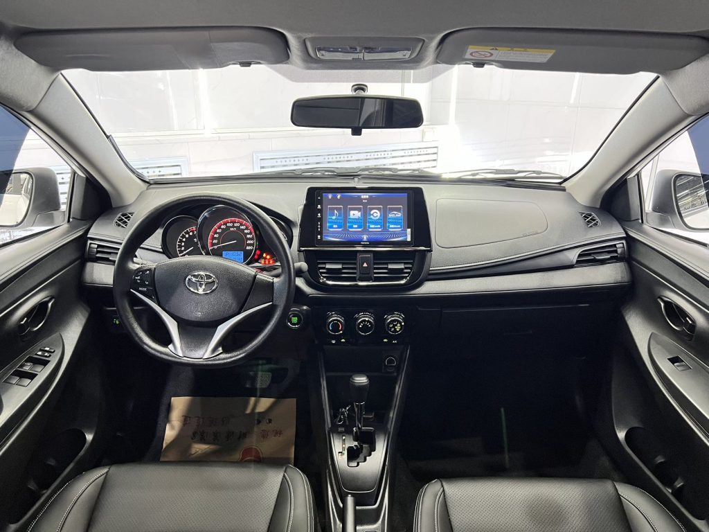 Toyota Vios Модель 2022 года, 1,5 л, юбилейная версия 20-летия - Huishida Trading