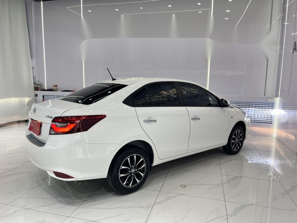 Toyota Vios Модель 2022 года, 1,5 л, юбилейная версия 20-летия - Huishida Trading