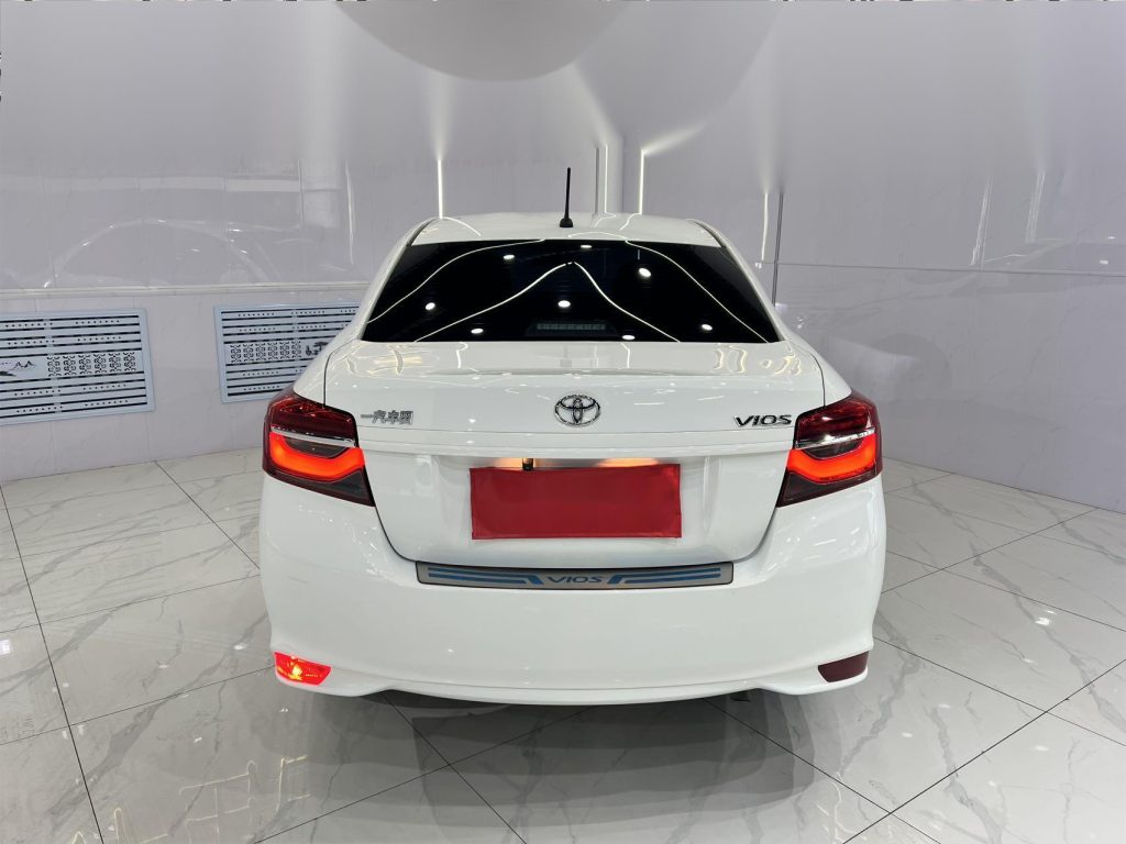 Toyota Vios Модель 2022 года, 1,5 л, юбилейная версия 20-летия - Huishida Trading