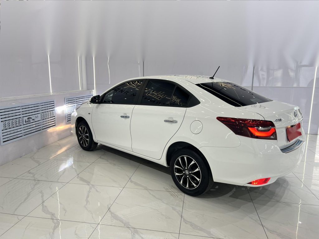 Toyota Vios Модель 2022 года, 1,5 л, юбилейная версия 20-летия - Huishida Trading