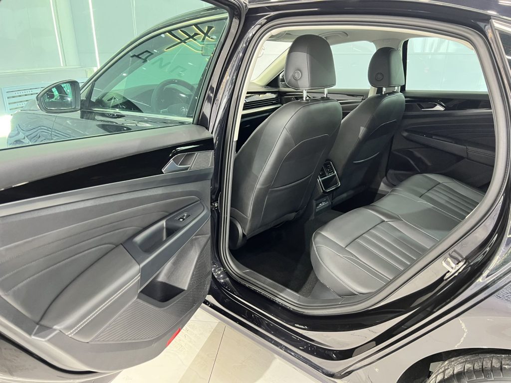 Volkswagen Passat 2022 280TSI Business Edition - Huishida Trading