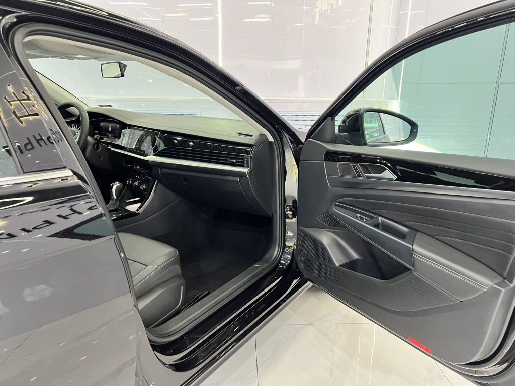 Volkswagen Passat 2022 280TSI Business Edition - Huishida Trading