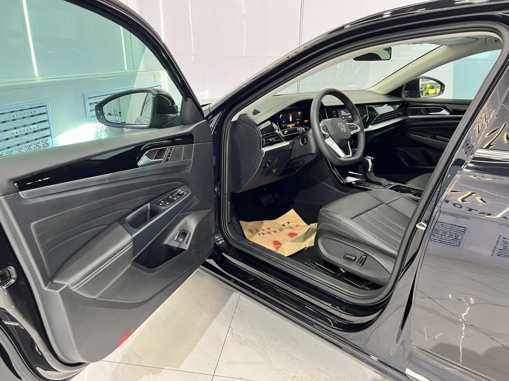 Volkswagen Passat 2022 280TSI Business Edition - Huishida Trading