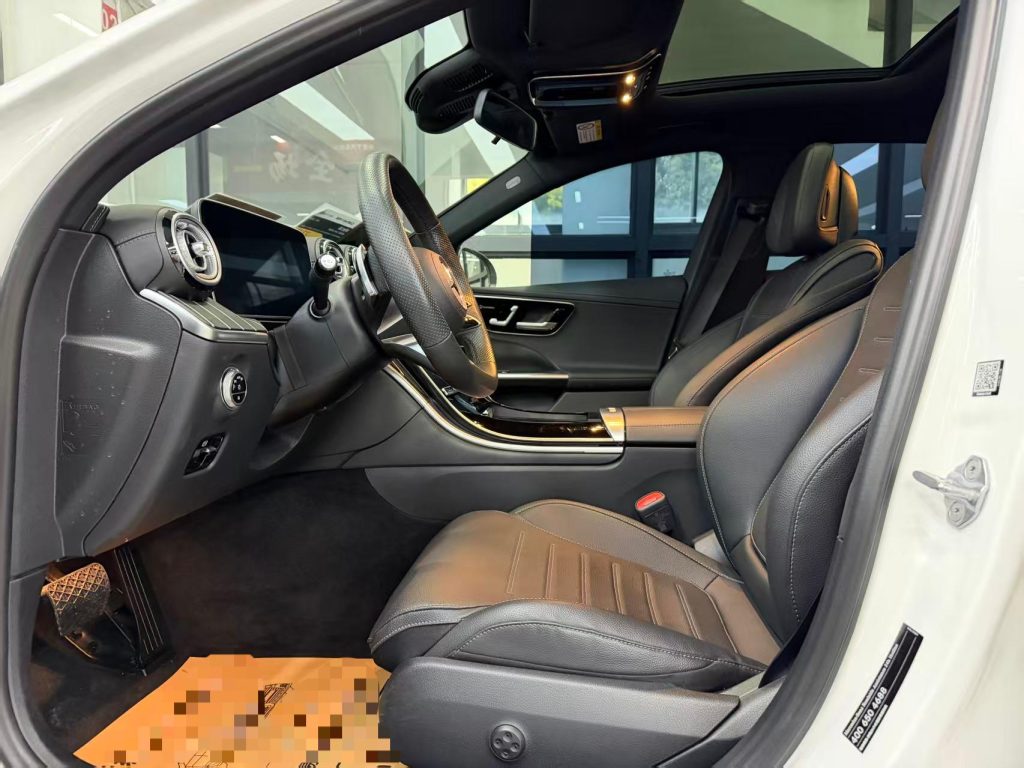 Mercedes-Benz C-Class 2023 C260L Sport Edition - Huishida Trading