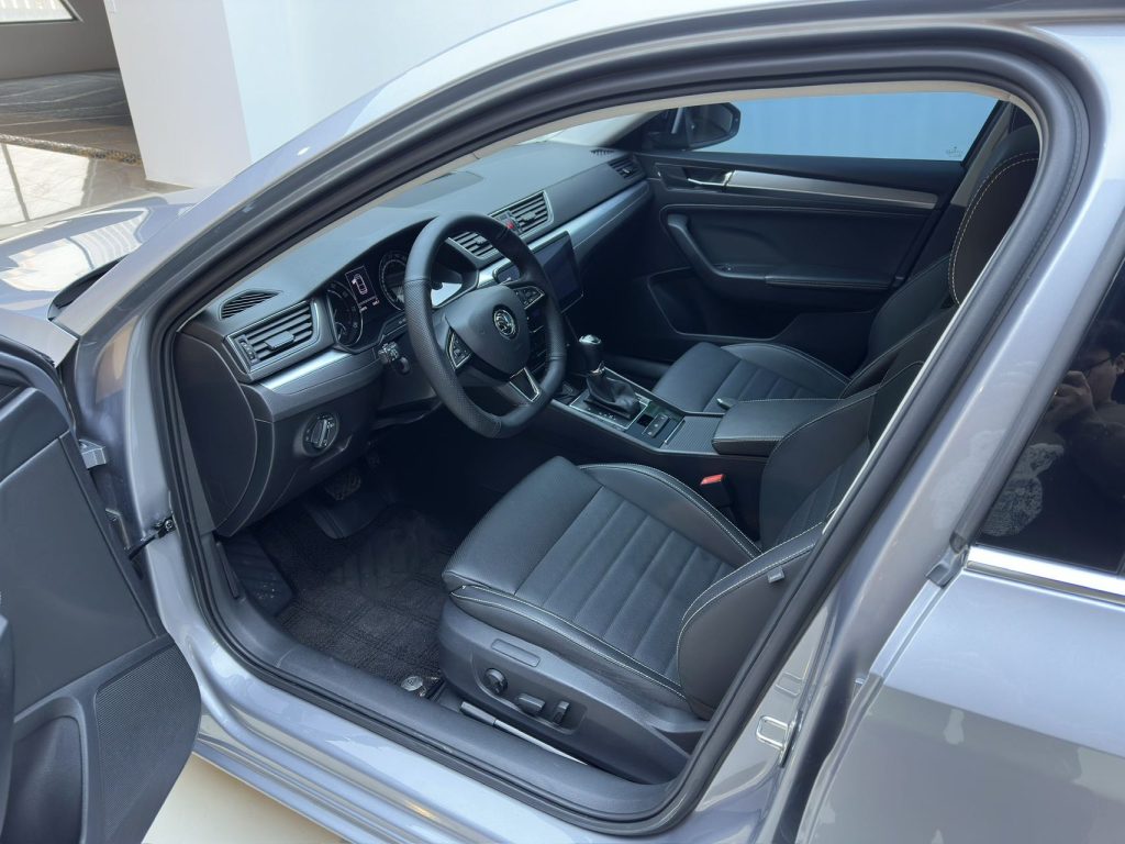 Škoda Superb 2021 TSI280 DSG Comfort Edition - Huishida Trading