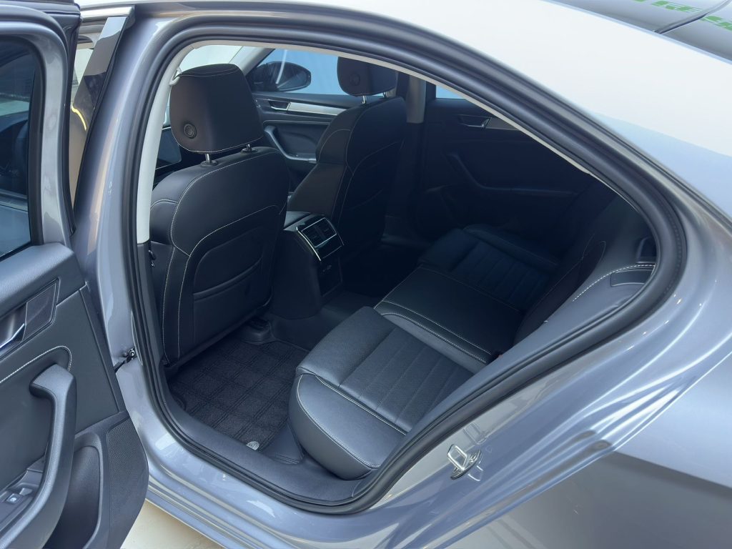 Škoda Superb 2021 TSI280 DSG Comfort Edition - Huishida Trading