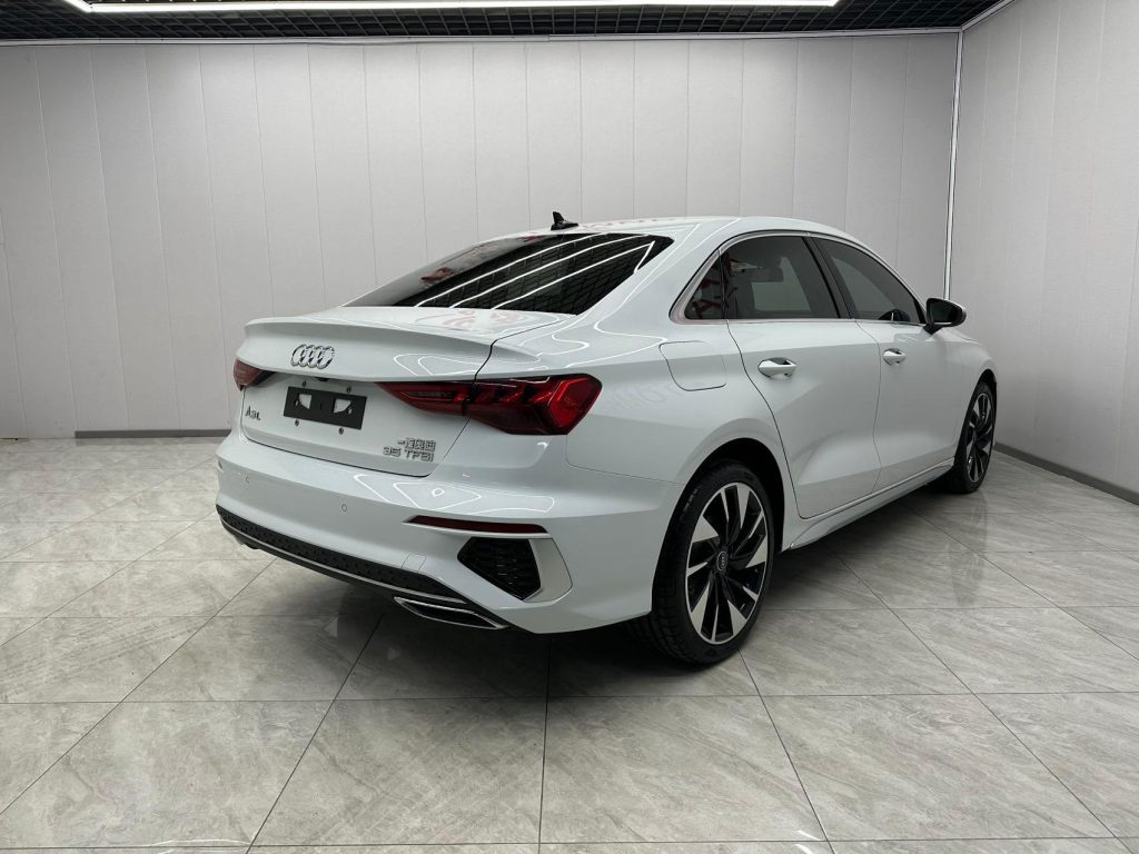 Audi A3 2022 A3L Limousine 35 TFSI Style and Elegance Edition - Huishida Trading