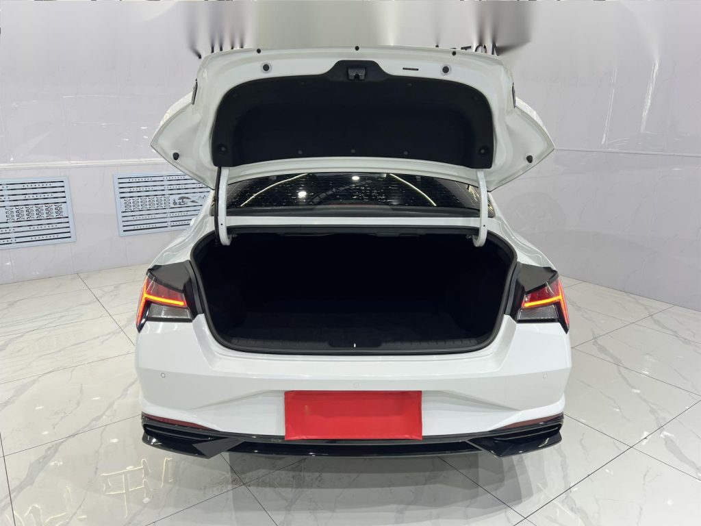 ELANTRA Модель 2022 года 1,5 л CVT LUX Prestige Edition - Huishida Trading